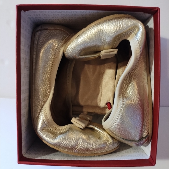 Salvatore Ferragamo Platino (Gold) Leather My Joy Ballet Slip-On Flats Size 7.5 - Picture 2 of 16